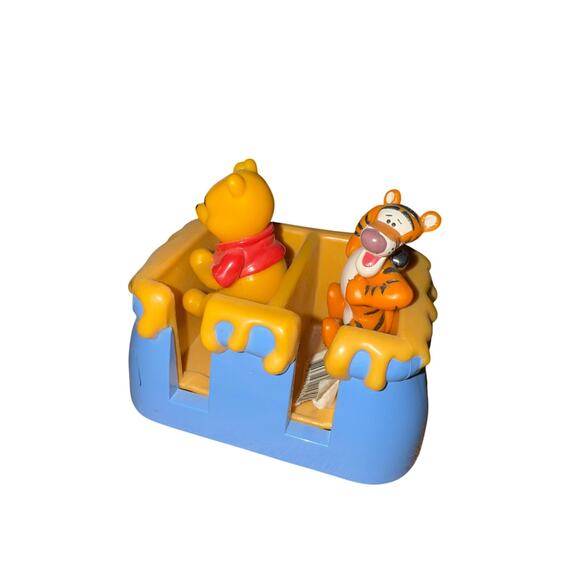 DISNEY MANY ADVENTURES OF WINNIE THE POOH TOGGER DIE-CAST CAR - Picture 3 of 7